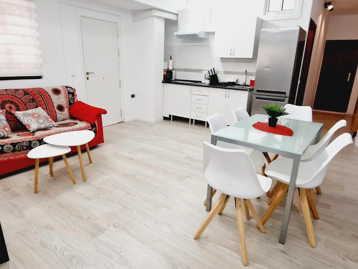 Nicole, 2 Bedrooms Apartment In Playa De Las Americas 0*, プラヤ・デ・ラス・アメリカス スペイン